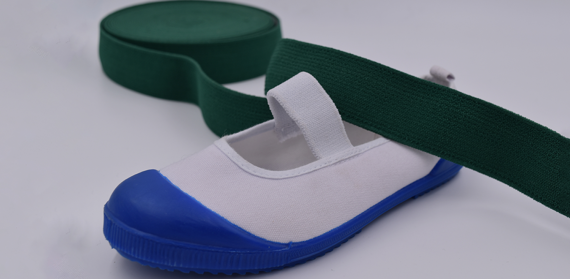 Konzentrieren Sie sich auf One-Stop-F & E und die Produktion von Schuhmaterialien und Zubehör 